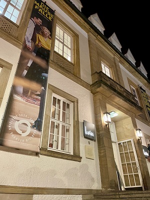 Theater BI 5